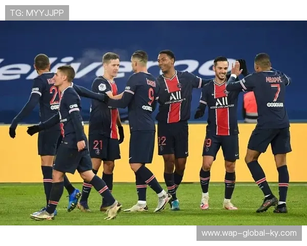 里昂六战曼联未尝胜绩 法甲球队主场平局寻求突破 里昂六战曼联未尝胜绩 法甲球队主场平局寻求突破