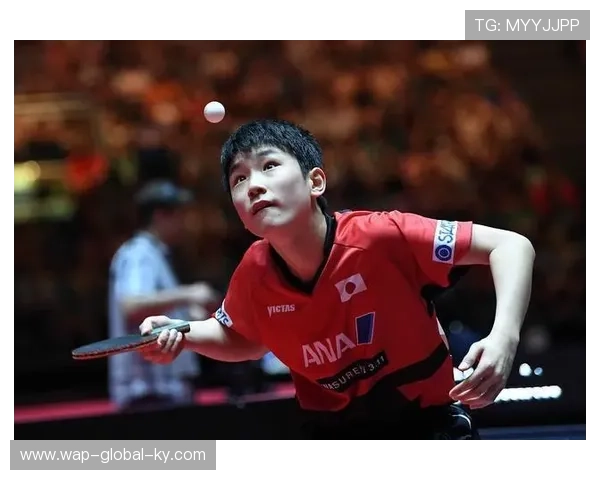 板仓滉伊藤洋辉德甲级中卫组合 对抗能力与出球精度受期待